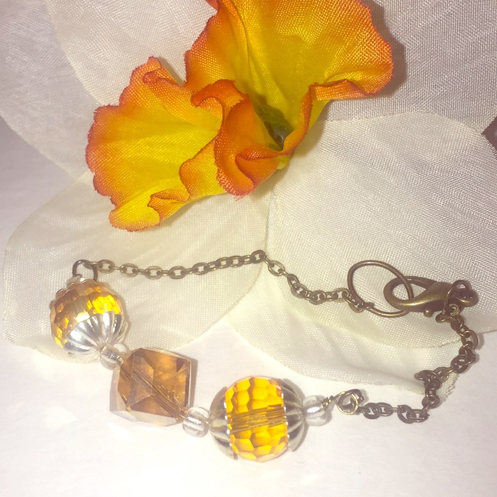 Sparkles, Amber/yellow color bracelet